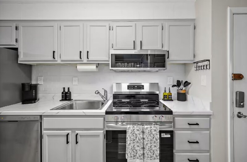 Building Photo - 16 51st St