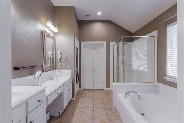 Building Photo - 1604 Oak Brook Ln