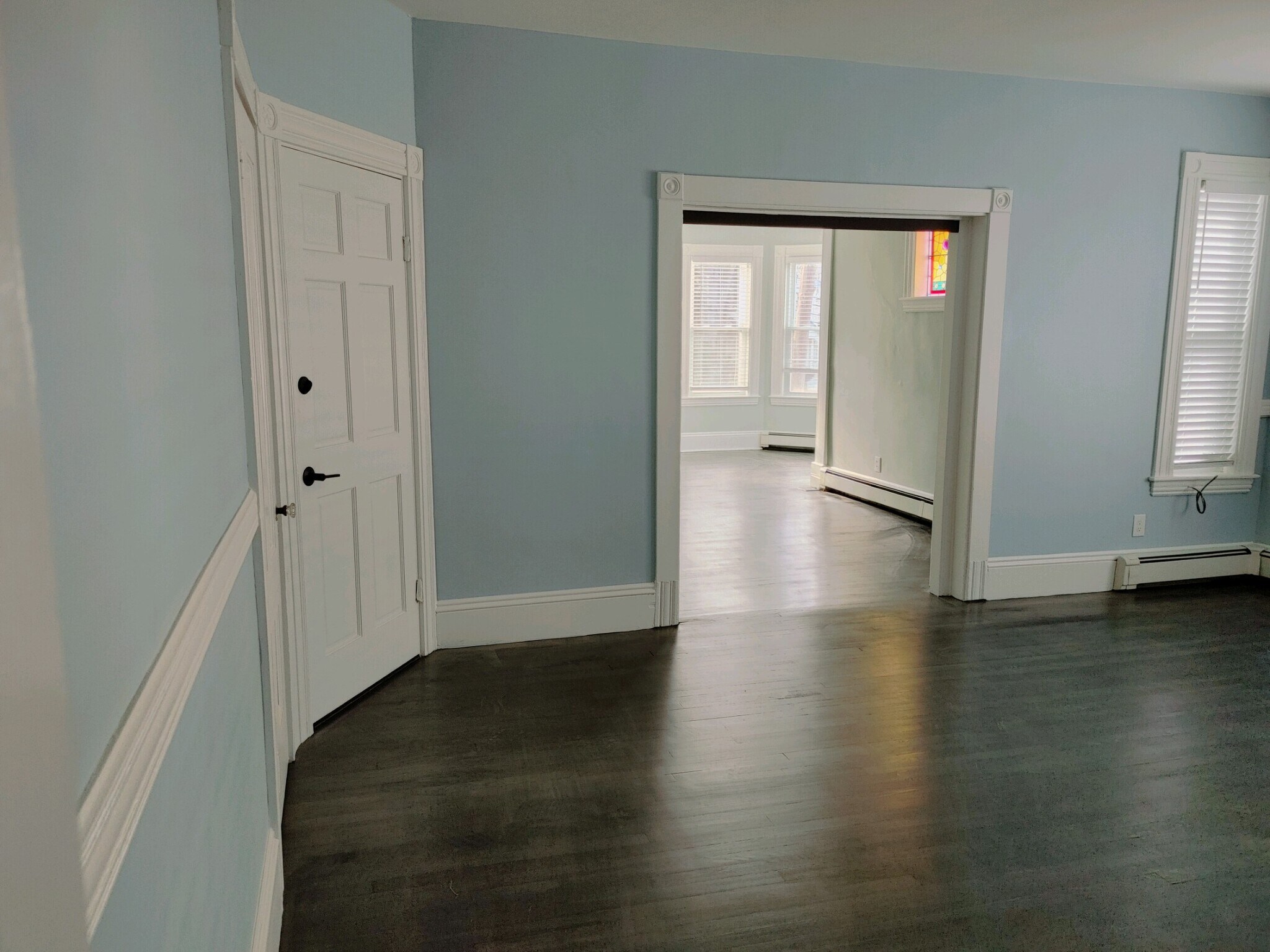 Building Photo - 342 Crescent St