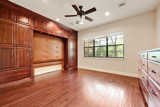 Building Photo - 1036 Liberty Park Dr