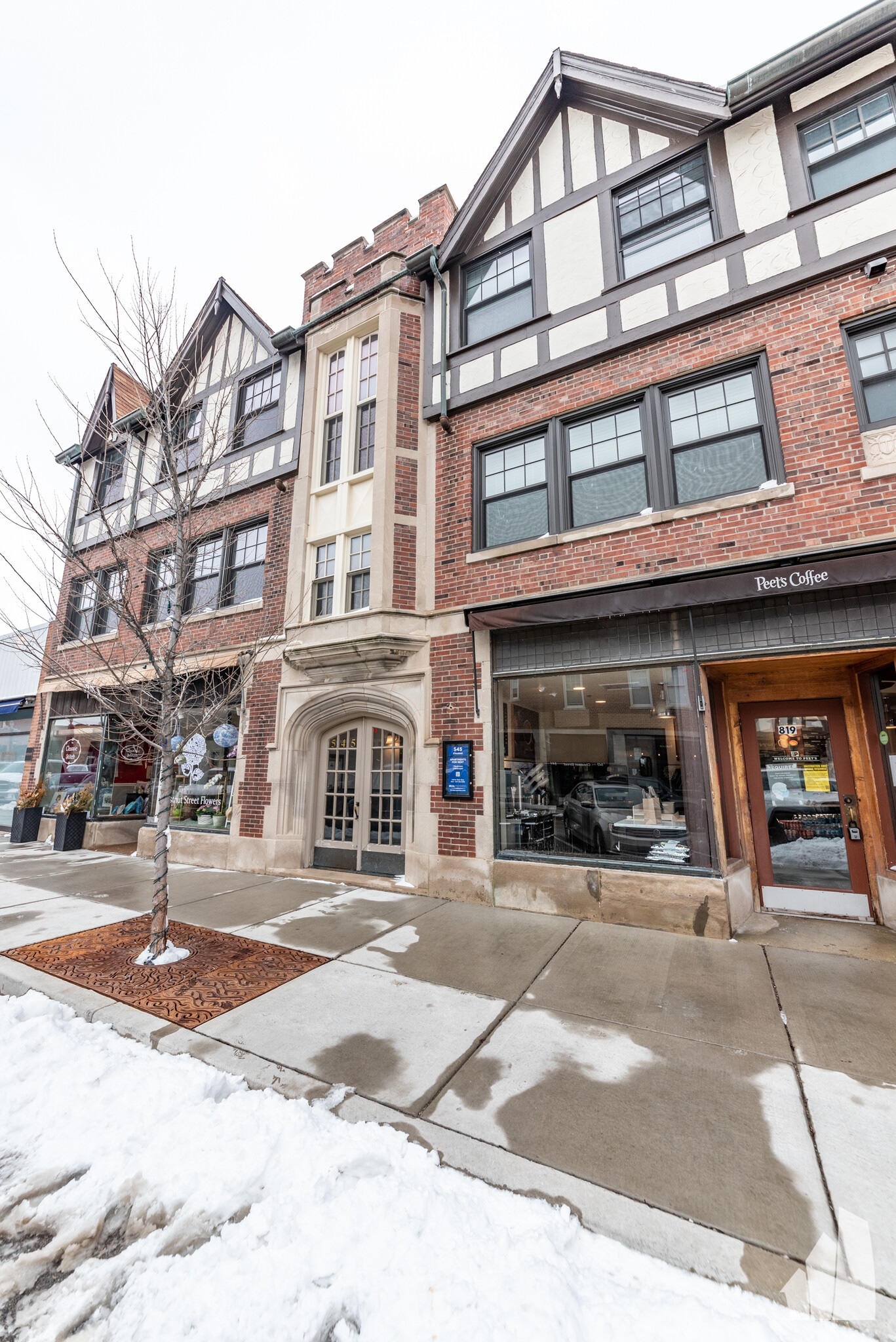 Building Photo - 545 Chestnut St