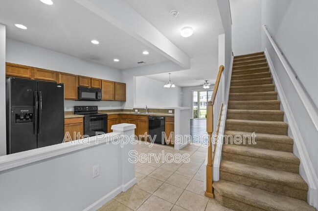 Building Photo - 6881 Woody Vine Dr