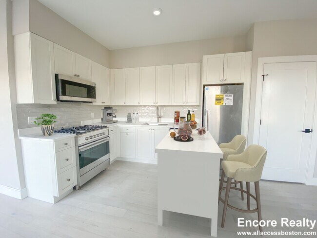 Building Photo - 172 Green St