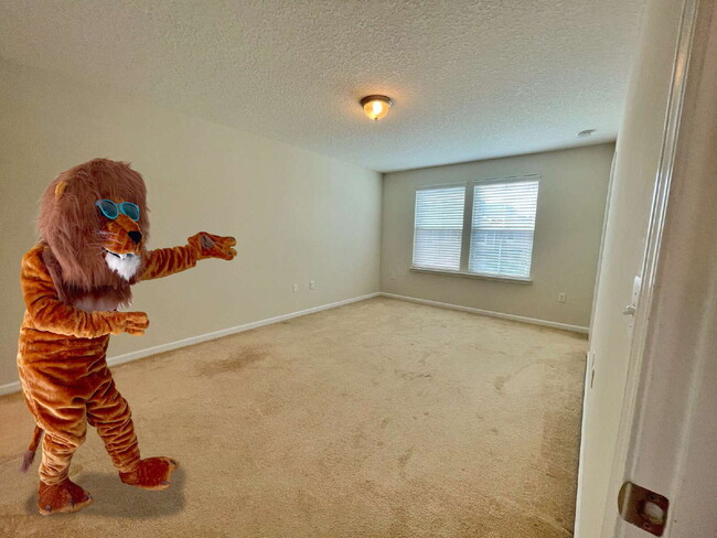 Building Photo - Moultrie Village Townhome, 2 BR/2.5 BA/1 Car