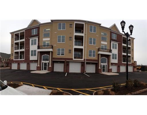 Building Photo - 613 Doral Ct