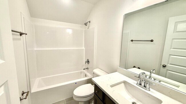 Building Photo - 5695 Pleasant Pk Pl