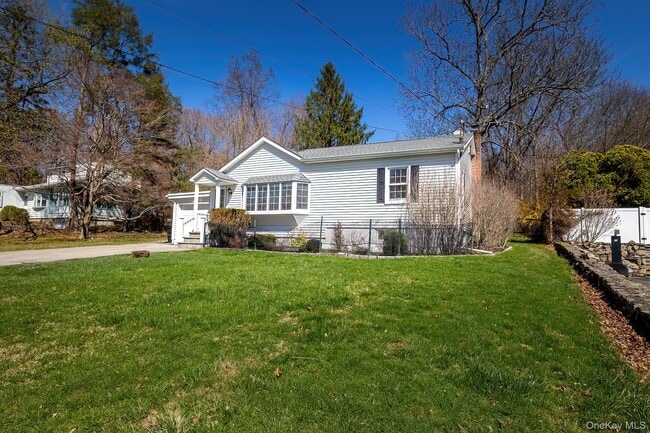 Building Photo - 1936 Longvue St