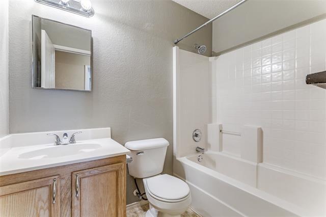 Building Photo - 9105 Delano Ct