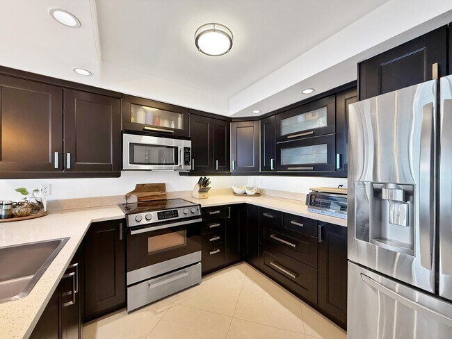 Building Photo - 3000 N Ocean Dr