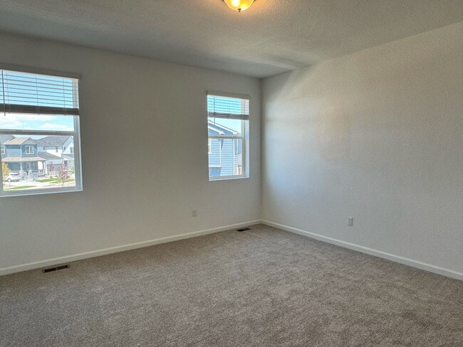 Building Photo - 5963 Sawdust Dr