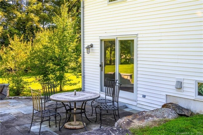 Building Photo - 35 Jennings Rd