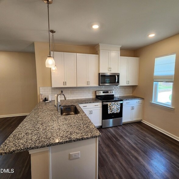 Building Photo - 3000 Spline Cir