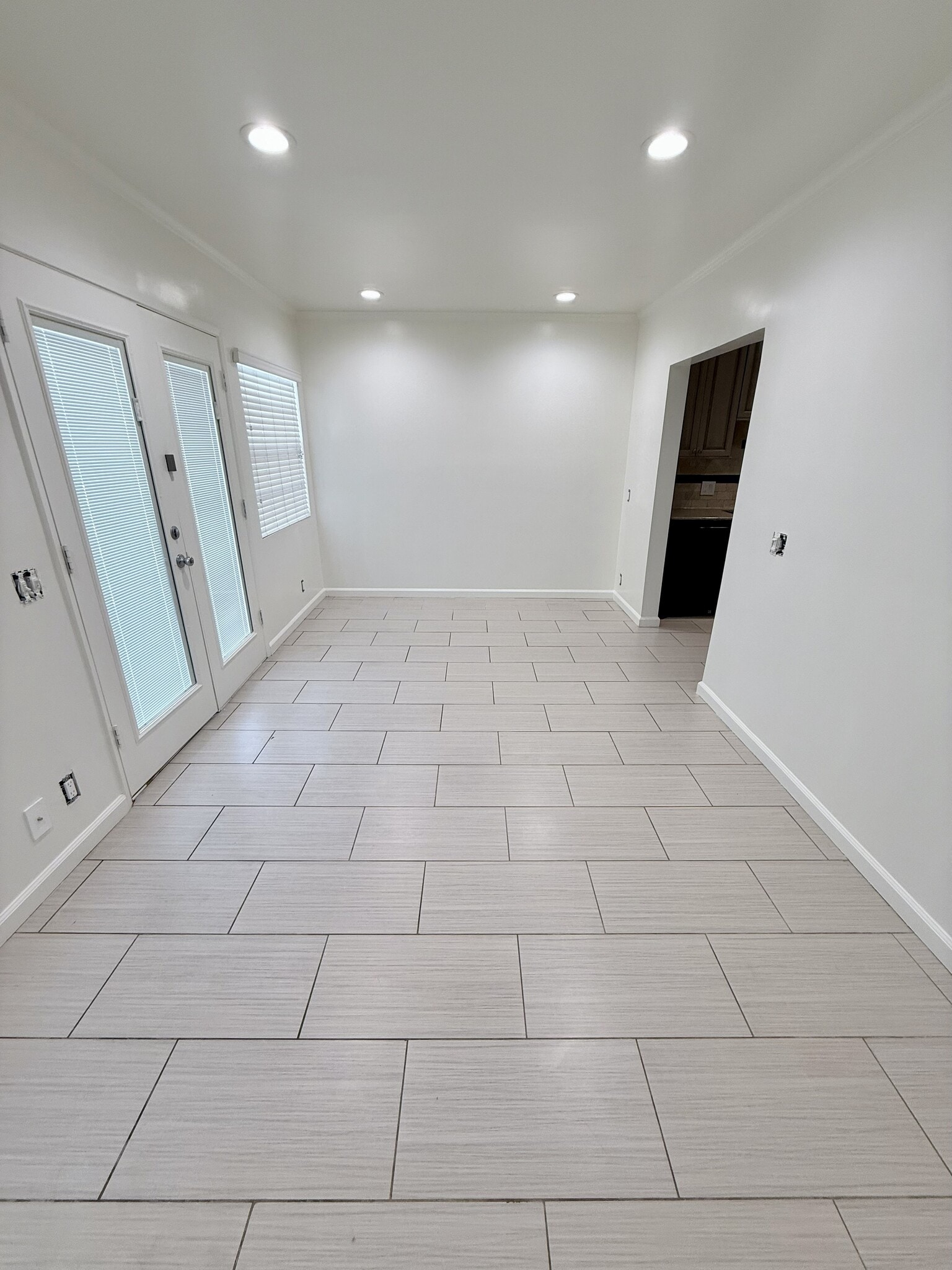 Building Photo - 17429 Burbank Blvd