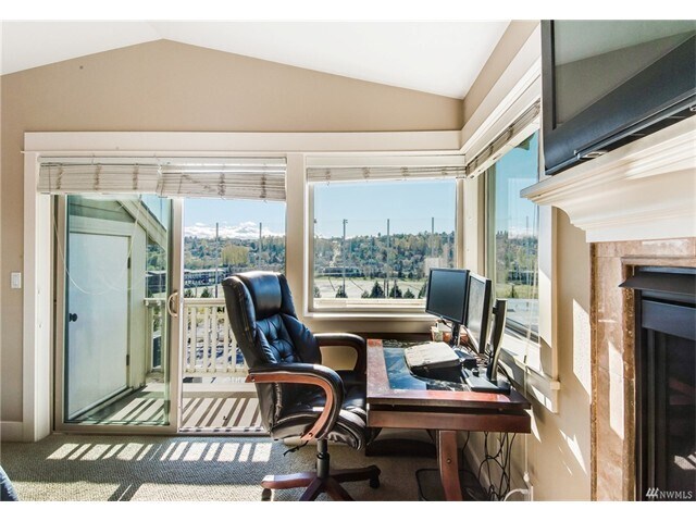 Building Photo - 2819 14th Ave W