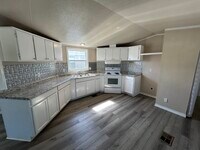 Building Photo - 820 Depot St