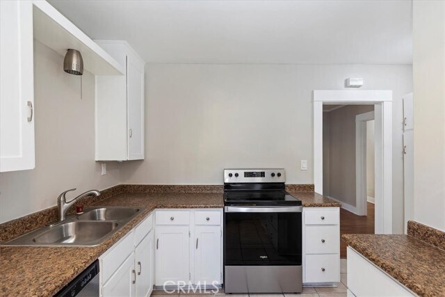 Building Photo - 4311 Sunnyside Dr