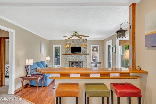 Building Photo - 1209 16th Ave