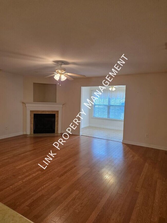 Building Photo - 21 Sheila Gail Ln