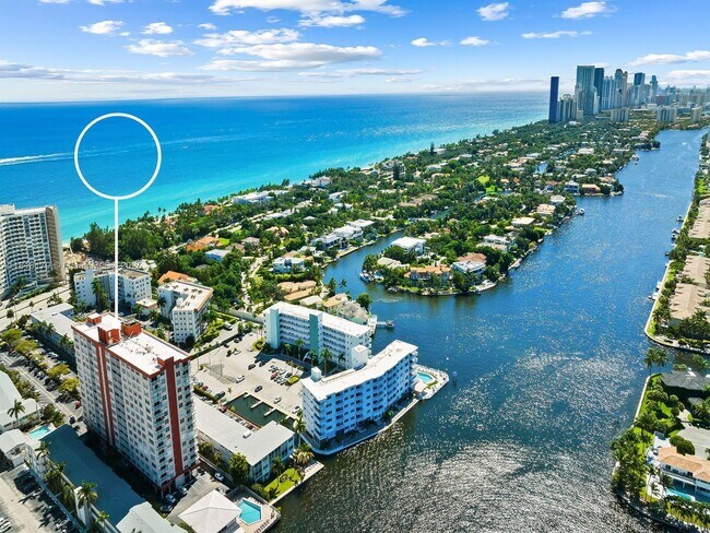 Building Photo - 3161 S Ocean Dr
