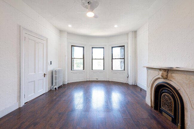 Building Photo - 85 Palisade Ave