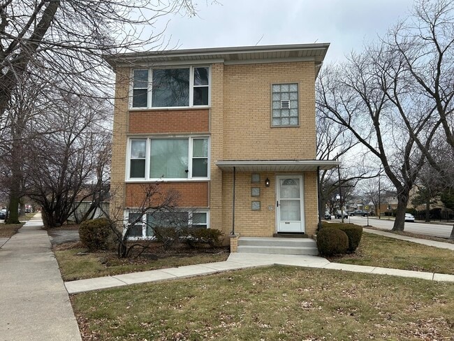 Building Photo - 5340 N Central Ave