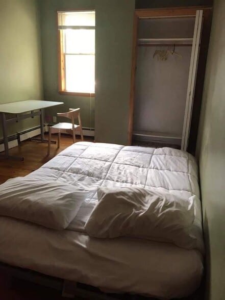 Building Photo - 252 Cypress St