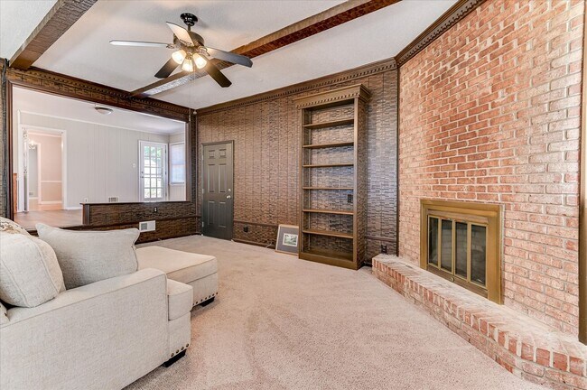 Building Photo - 2705 Bolling Rd