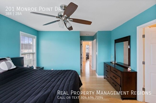 Building Photo - 201 Monroe Point Dr