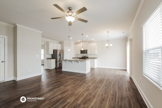 Building Photo - 3909 Allenby Pl