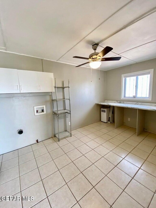 Building Photo - 3213 El Morro Rd