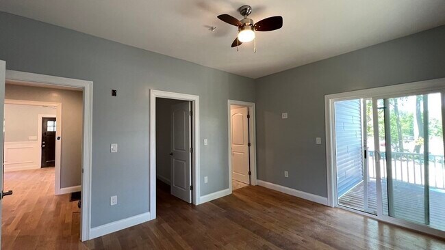 Building Photo - 336 Cambridge St