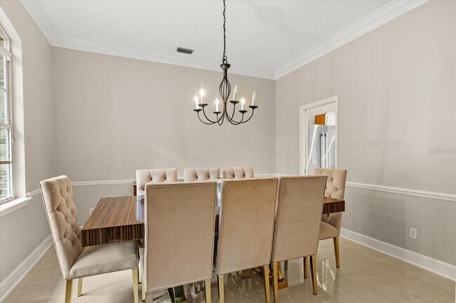 Building Photo - 8800 Torey Pines Terrace
