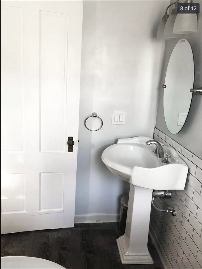 Building Photo - 117 Clay St