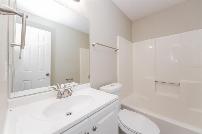Building Photo - 945 Delano Ct