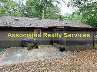 Building Photo - Westchester Manor wonderful SW location!