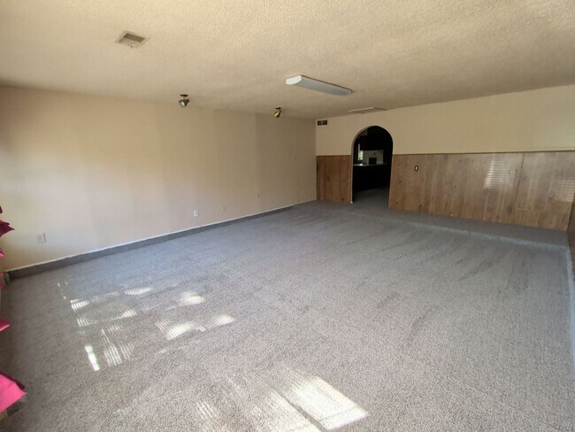 Building Photo - 4702 Green Hollow Dr