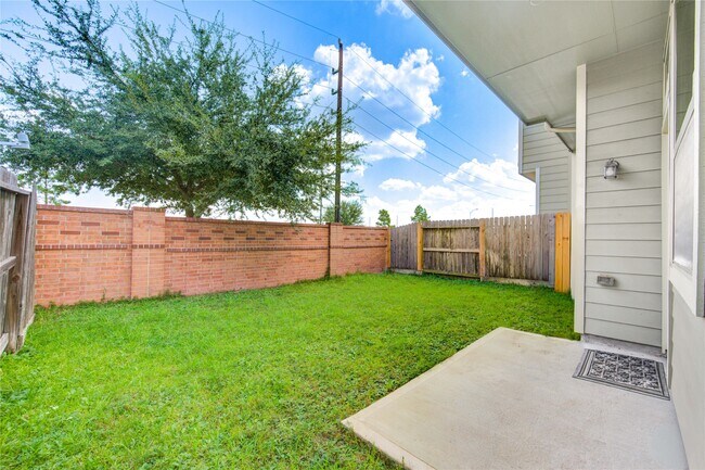 Building Photo - 12130 La Strada St