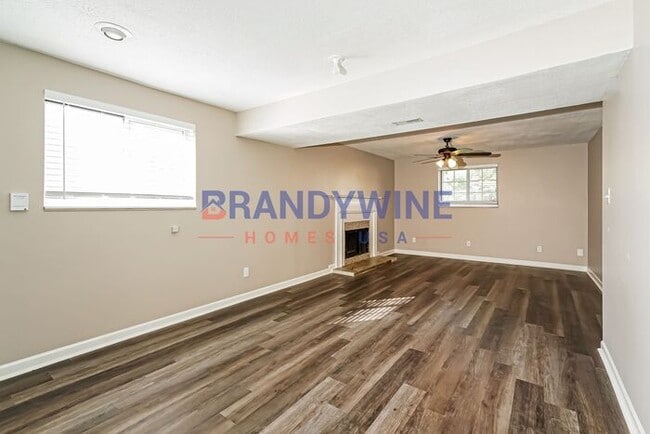 Building Photo - Finished Basement -MOVE IN SPECIAL - MAY F...