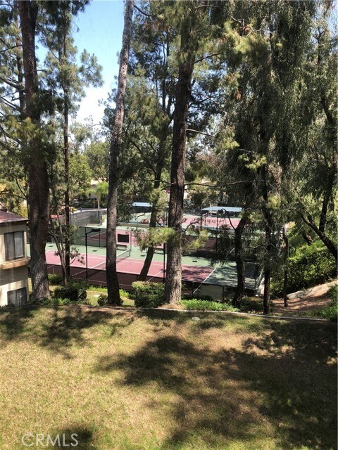 Building Photo - 22790 Lakeway Dr