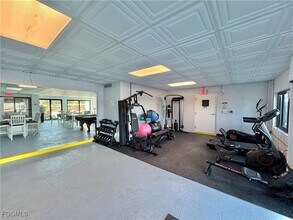 Building Photo - 2711 First St