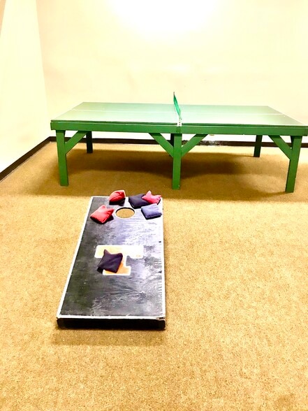 Ping Pong & Corn Hole - 301 Pinnacle Inn Rd