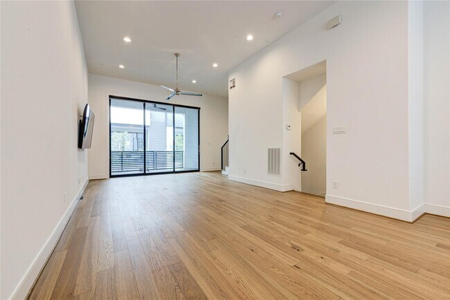 Building Photo - 2622 Rusk St