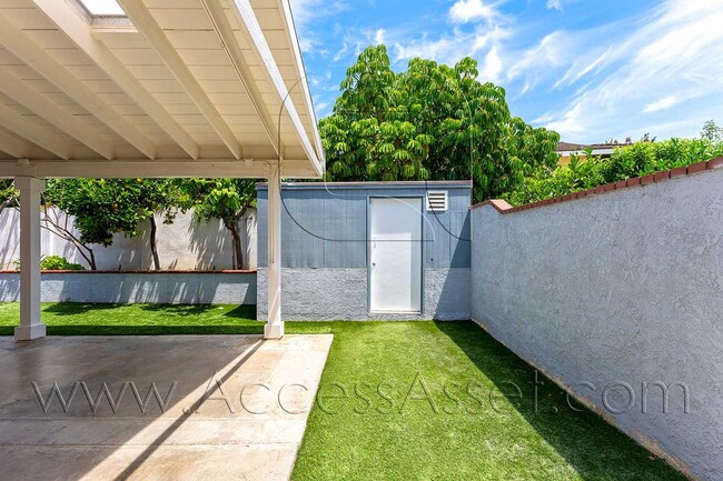 Building Photo - Spacious 4 Bedroom Home with Private Yard & Covered Patio in Anaheim Hills