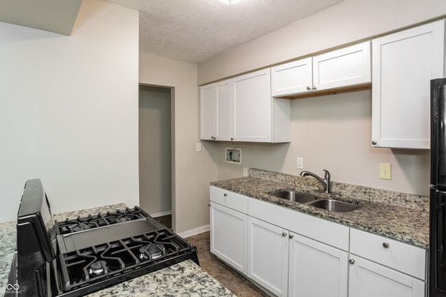 Building Photo - 3914 Marietta Ct