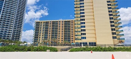 Building Photo - 2501 S Ocean Dr
