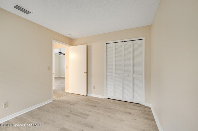 Building Photo - 2540 Wild Wood Dr