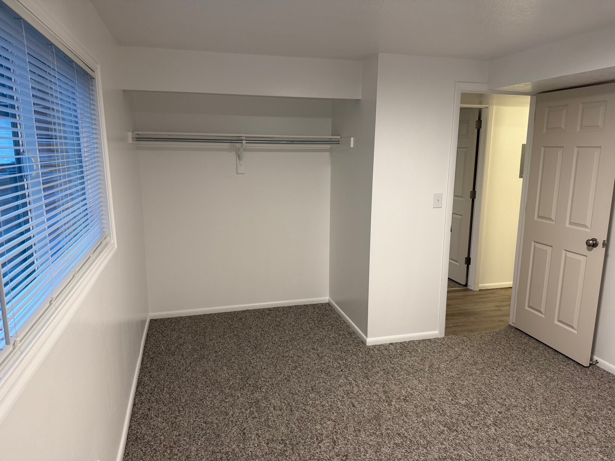 Building Photo - 700 E 1400 N