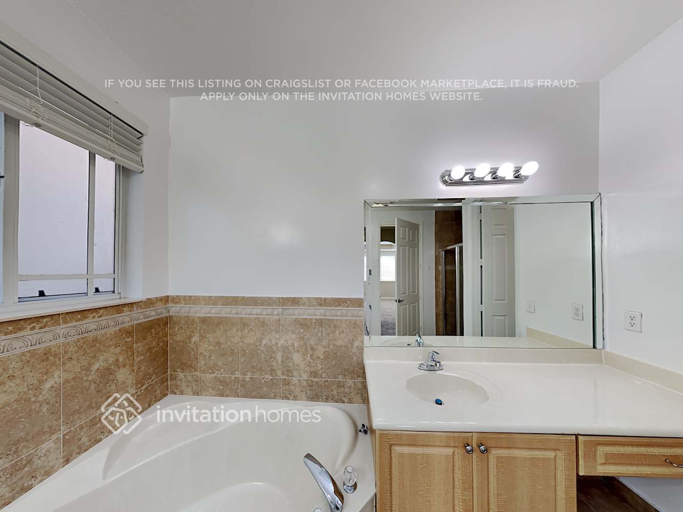 Building Photo - 6401 SW 162nd Ct