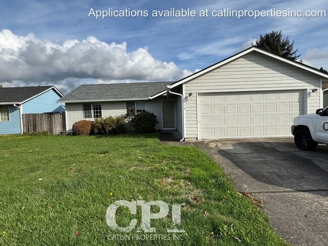 Primary Photo - 119 Penny Ln