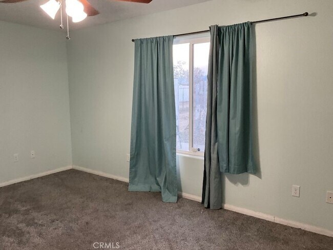 Building Photo - 11546 Hickory Ave